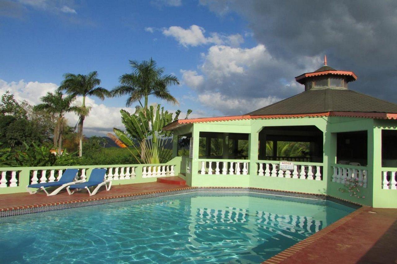 Hidden Paradise Resort Hotel 内格里尔 外观 照片