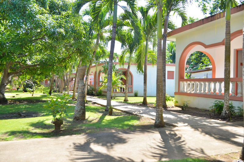 Hidden Paradise Resort Hotel 内格里尔 外观 照片