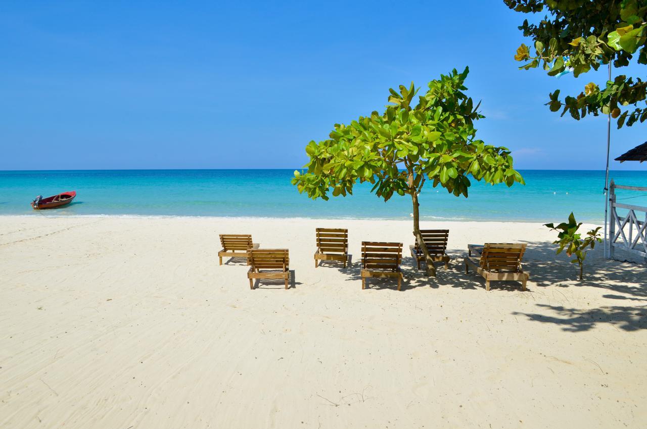 Hidden Paradise Resort Hotel 内格里尔 外观 照片