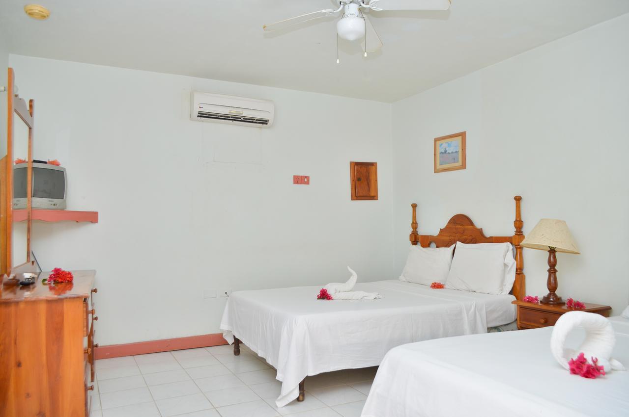 Hidden Paradise Resort Hotel 内格里尔 外观 照片