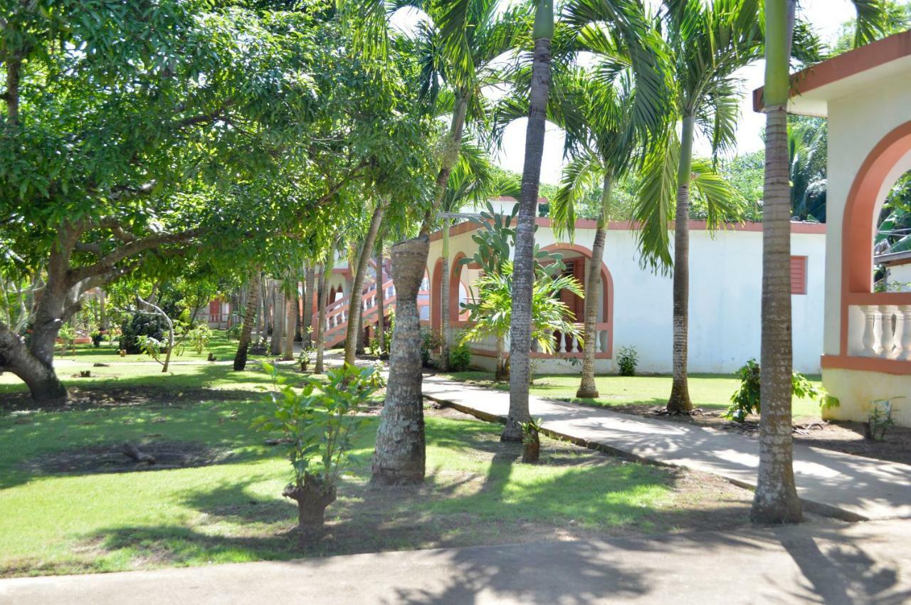 Hidden Paradise Resort Hotel 内格里尔 外观 照片